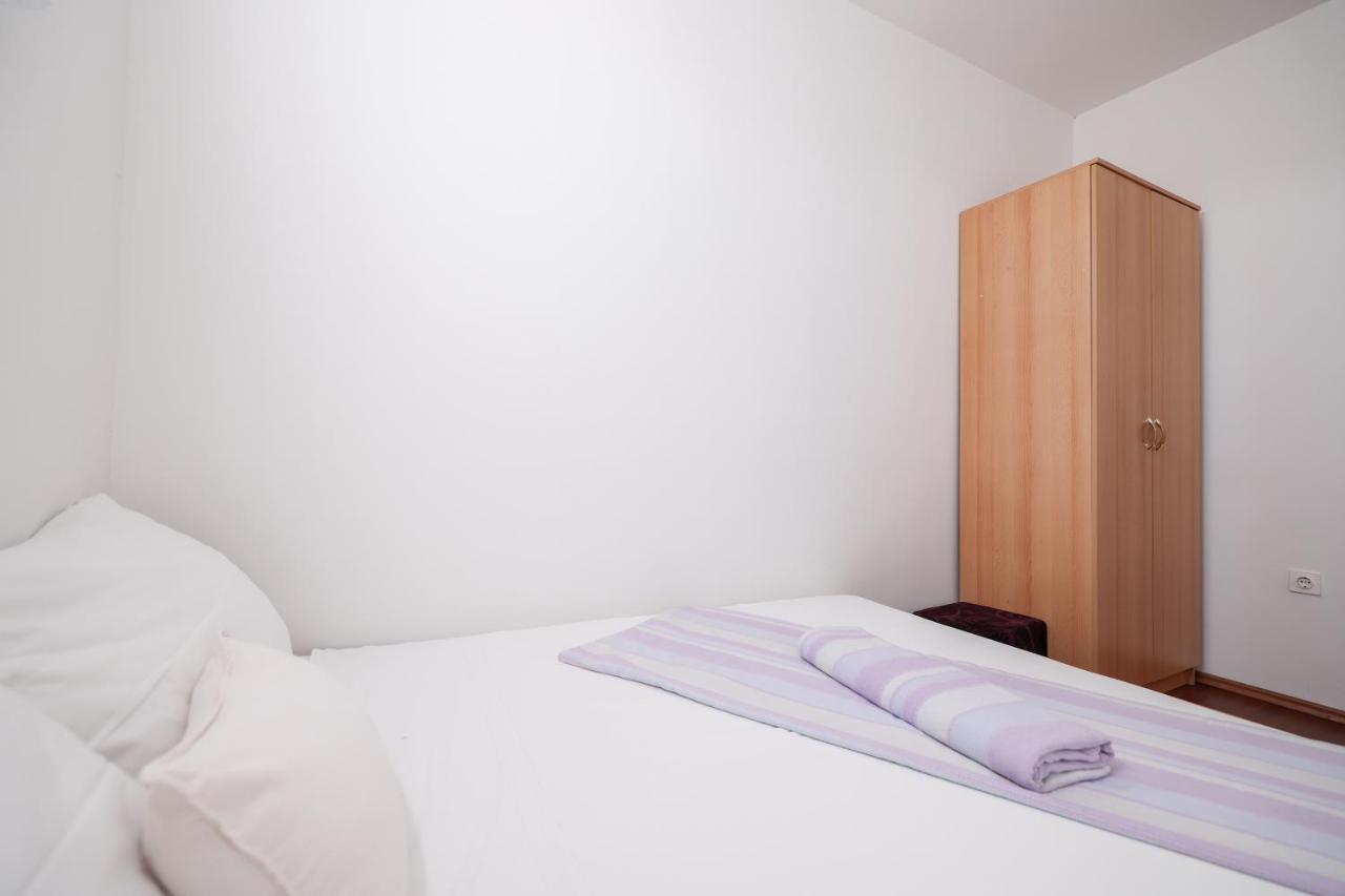 Apartments Miky วรซี ภายนอก รูปภาพ